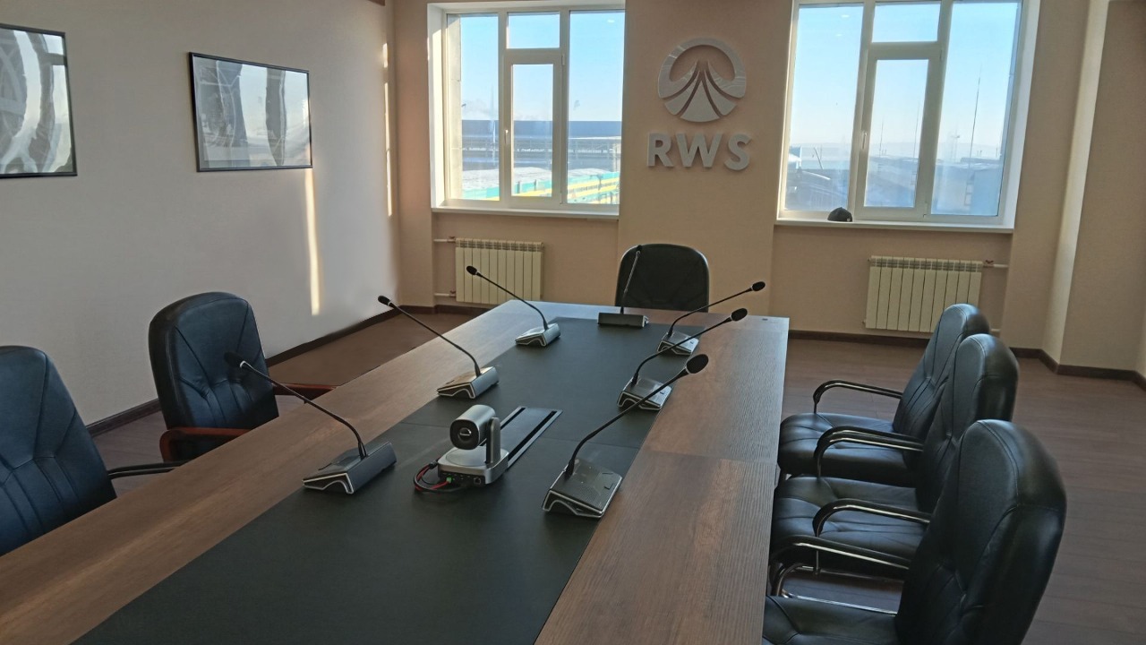 Конференц-оборудование от Maxon и Tenveo работает в зале совещаний компании RWS, г. Экибастуз
