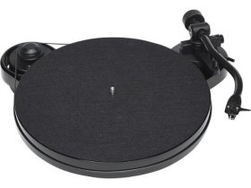PRO-JECT Проигрыватель пластинок RPM1 Carbon 2M Red ЧЕРНЫЙ ЛАК EAN:9120050435285 PRO-JECT Проигрыватель пластинок RPM1 Carbon 2M Red ЧЕРНЫЙ ЛАК EAN:9120050435285