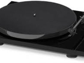 PRO-JECT Проигрыватель пластинок Е1 Phono High Gloss ОМ5е UNI ЧЕРНЫЙ EAN:9120122291863