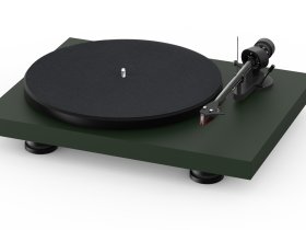 PRO-JECT Проигрыватель пластинок Debut Carbon EVO 2 Pick It MM САТИНОВЫЙ ЗЕЛЕНЫЙ EAN:9120129864978