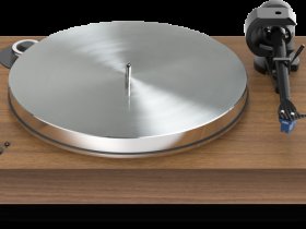 PRO-JECT Проигрыватель пластинок X8 Evo High Gloss SuperPack Quintet Blue ОРЕХ EAN:9120097829788 PRO-JECT Проигрыватель пластинок X8 Evo High Gloss SuperPack Quintet Blue ОРЕХ EAN:9120097829788