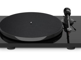 PRO-JECT Проигрыватель пластинок Е1 High Gloss ОМ5е UNI ЧЕРНЫЙ EAN:9120122291801