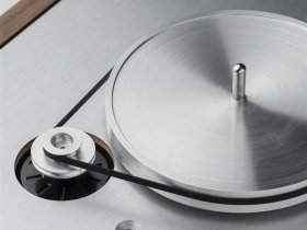 PRO-JECT Проигрыватель пластинок The Classic 2M Blue БЕЛЫЙ САТИН EAN:9120097826183 PRO-JECT Проигрыватель пластинок The Classic 2M Blue БЕЛЫЙ САТИН EAN:9120097826183