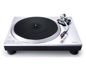 TECHNICS Проигрыватель пластинок SL-1500CEE-S СЕРЕБРО TECHNICS Проигрыватель пластинок SL-1500CEE-S СЕРЕБРО
