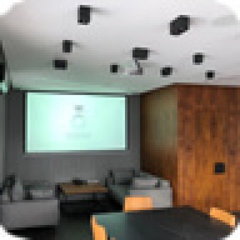 Optoma работает в торговой компании «Apex Co»