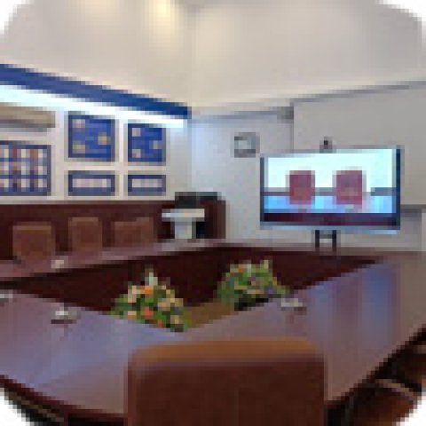 BXB и Angekis работают в конференц-зале в Национальном центре Нейрохирургии в г. Нур-Султан