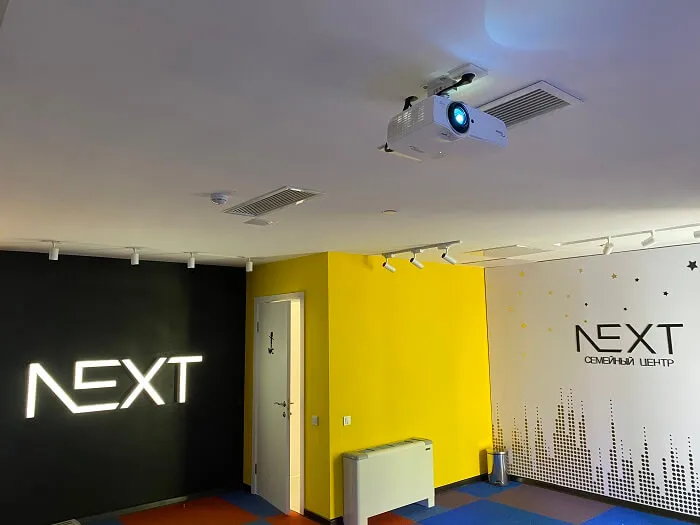 AUDAC звучит, а Optoma показывает в Семейном центре NEXT в Алматы