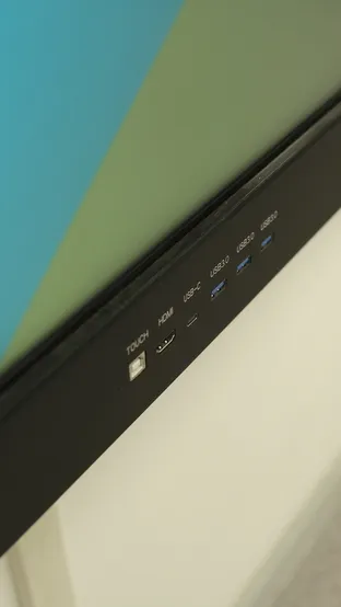 MAXON Работает в Cambridge School TAMOS EDUCATION