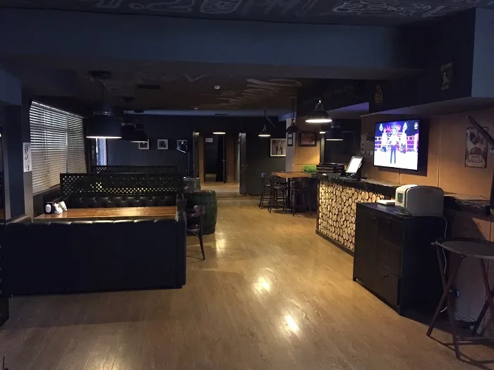 Паб "Woodman grill & beer"