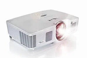 Проекционная техника Optoma работает в аудиториях Казахстанского Института Менеджмента, Экономики и Прогнозирования (КИМЭП)