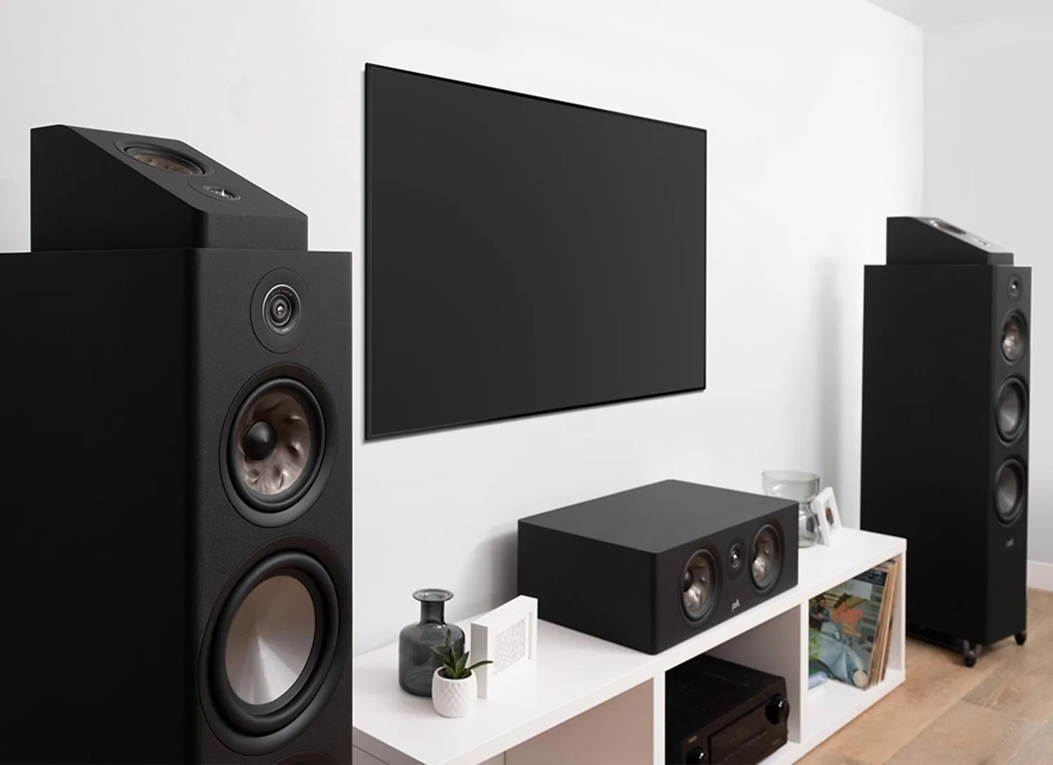 Акустическая система Polk Audio Reserve R600 в домашнем кинотеатре