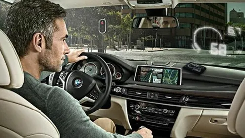 Проектор на лобовое стекло автомобиля