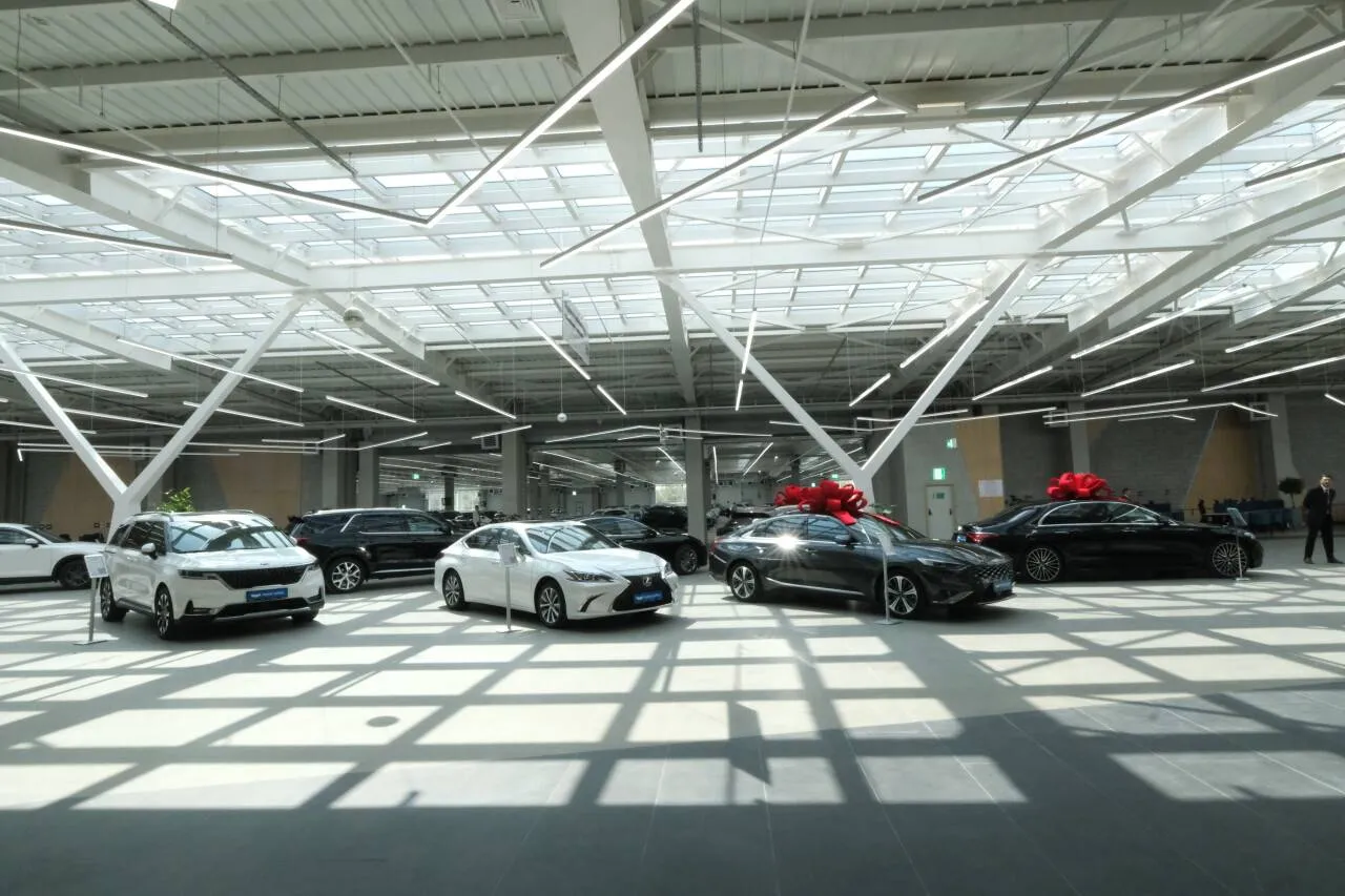 AUDAC звучит в автосалоне MYCAR