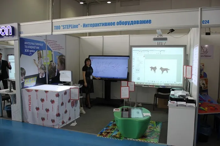 Команда ТОО “STEPLine” представила интерактивное оборудование на международной выставке образовательных технологий WorldDidac Astana-2017